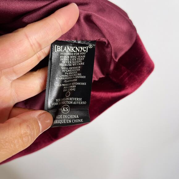New Blank NYC XSmall XS Burgundy Red Low Key Velvet Blazer Evereve Lined Holiday - Picture 8 of 10
